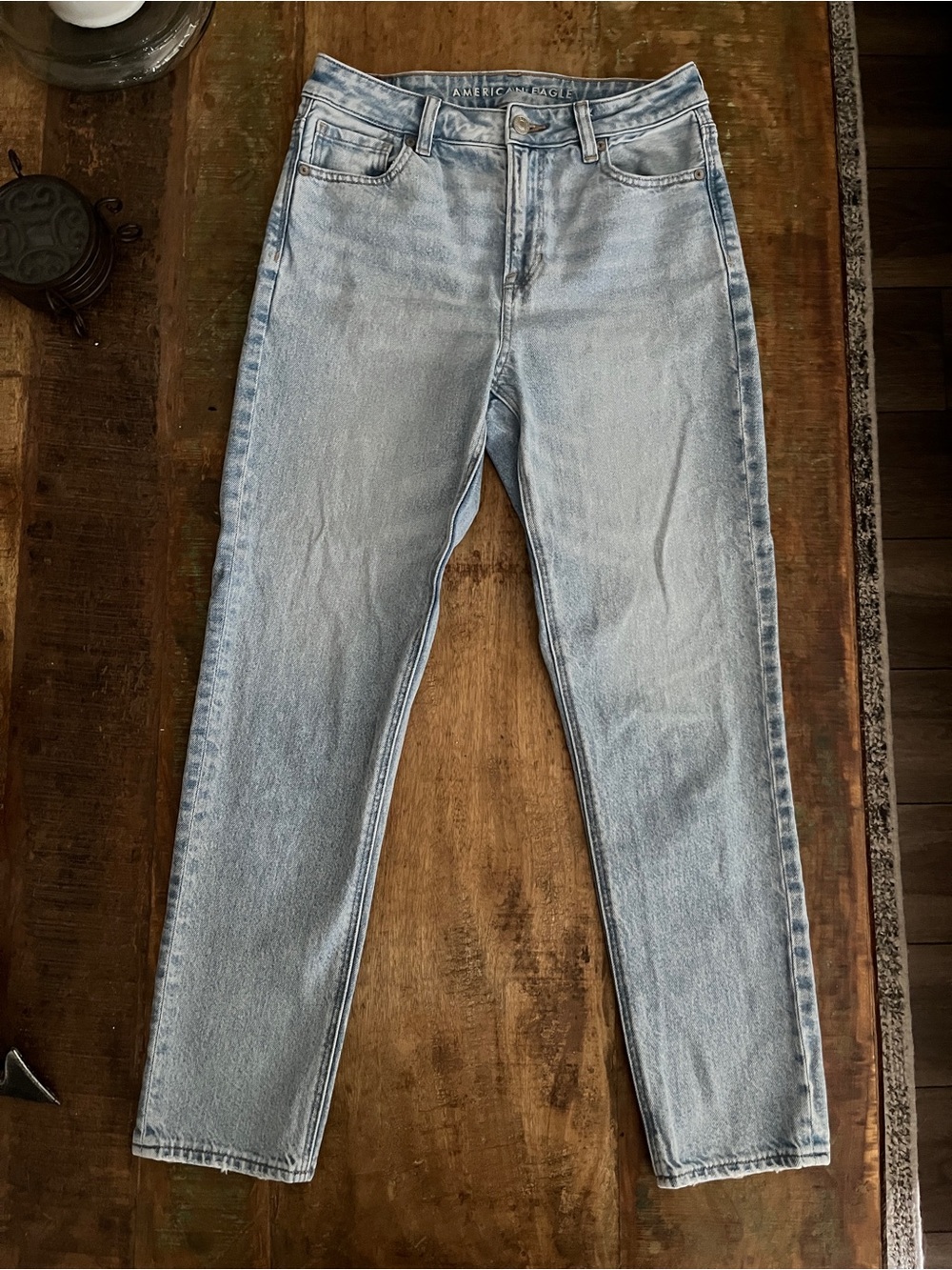 American Eagle Outfitters Light Blue Mom Jeans. Size 4 Regular.